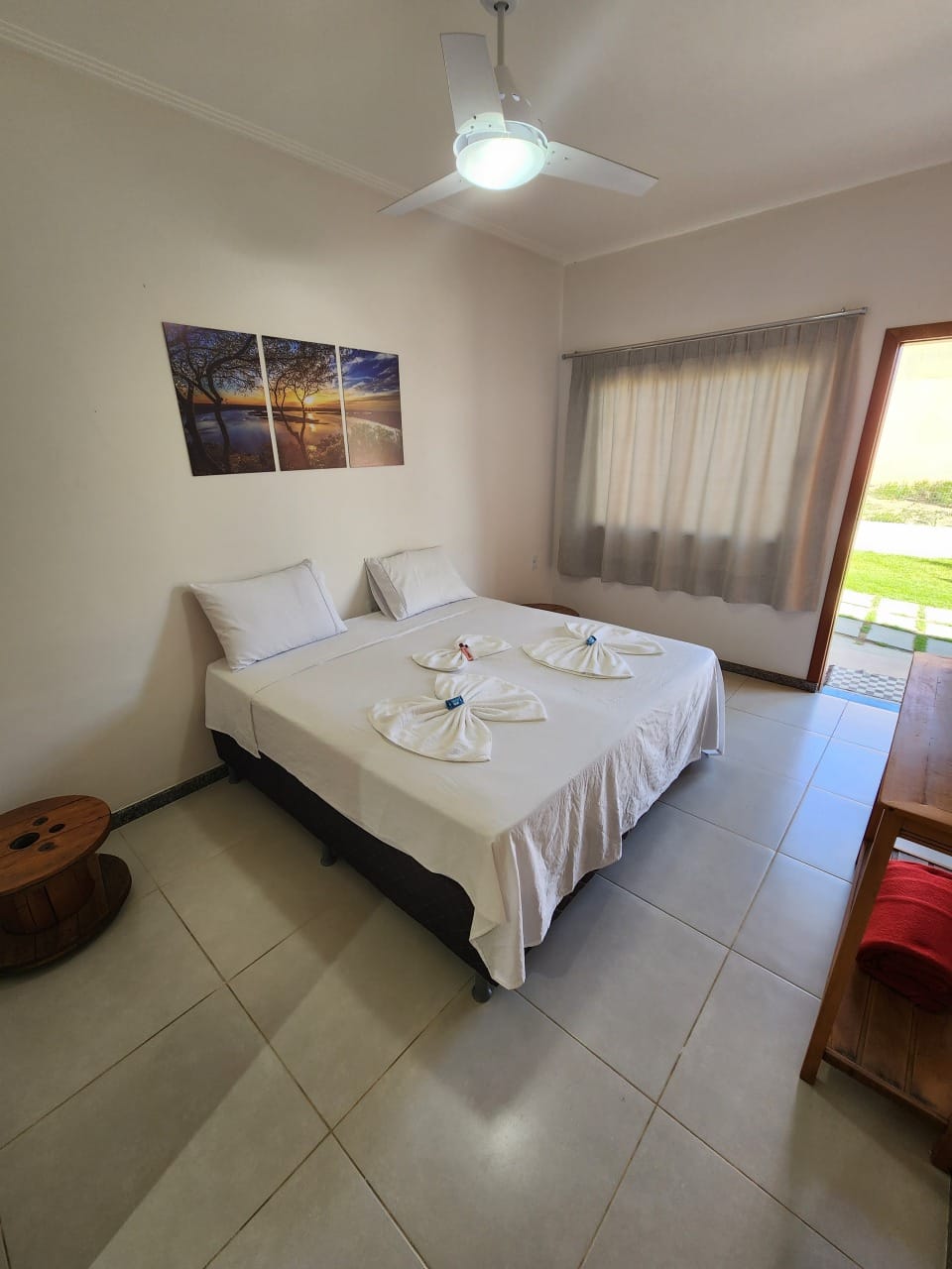 Foto de exemplo — Quarto casal com ar-condicionado